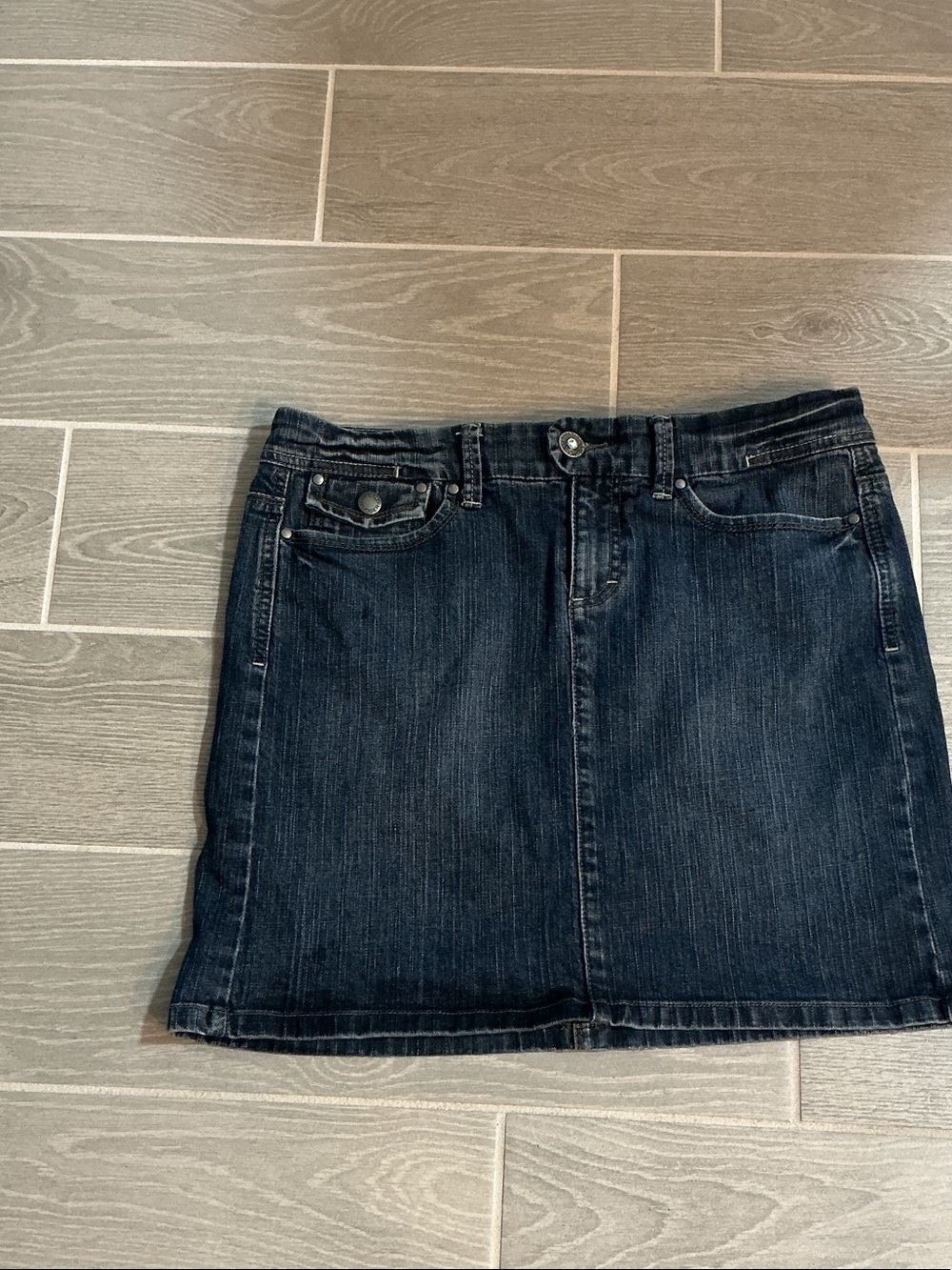 Tommy Hilfiger Vintage ‘07 Y2K Dark Blue Denim Mini Skirt Women’s Sz 10